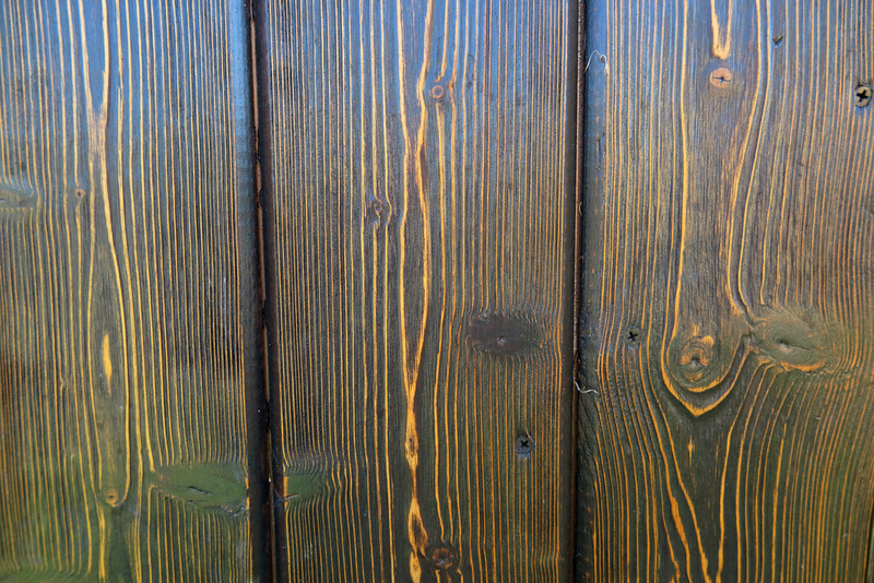 natural protection with pine tar wood stain