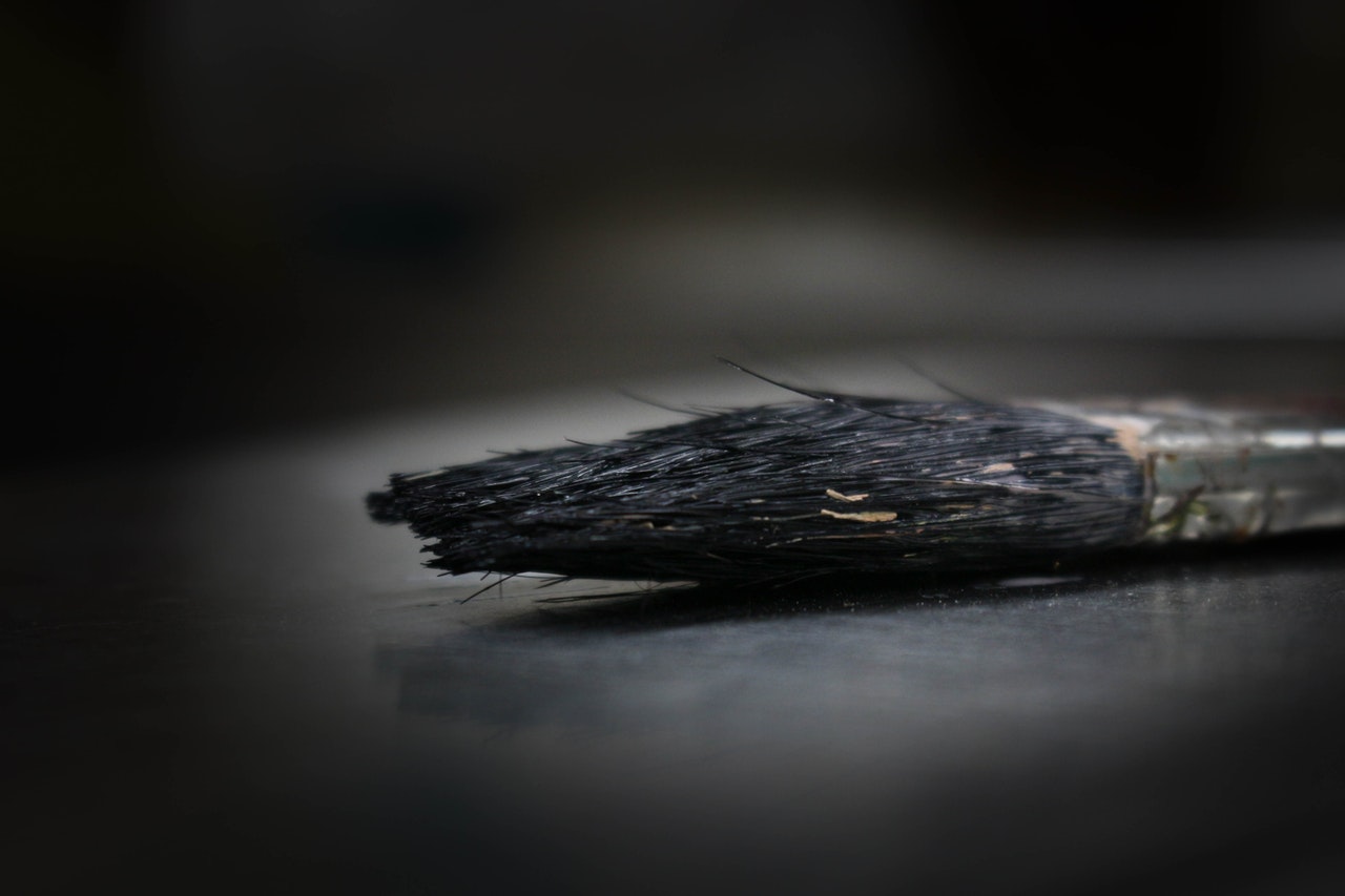 colored pine tar 